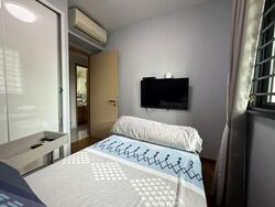 Esparina Residences (D19), Condominium #574082091